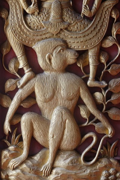 Aperelieff på en dør i Wat Dab Phai, Chiang Mai Thailand av Unbekannt