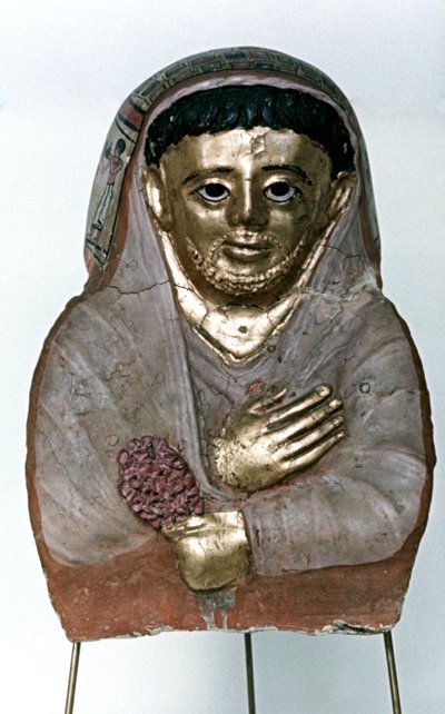 Mummimaske i stukkatur, Ptolemaic-dynastiet av Unbekannt