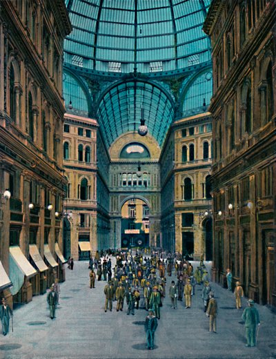 Napoli - Interiør av Galleria Umberto I, Interiør av Galleria Umberto I, c1900. av Unbekannt