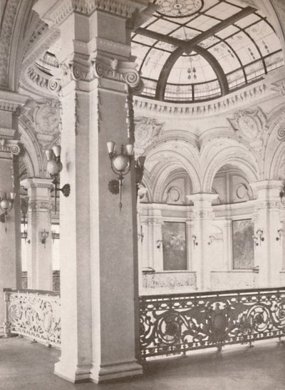 Nasjonalbiblioteket: et hjørne av galleriet med utsikt over den offentlige lesesalen, 1914 av Unbekannt