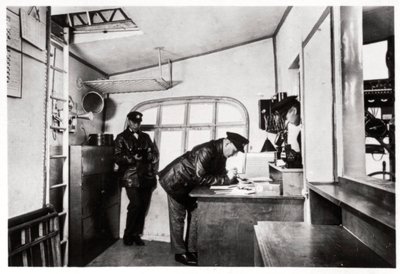 Navigasjonsrom, Zeppelin LZ 127 Graf Zeppelin, 1933 av Unbekannt