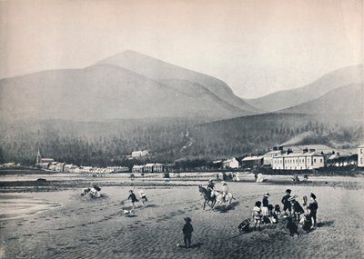 Newcastle, Co. Ned. - The Strand, med Slieve Donard, 1895 av Unbekannt
