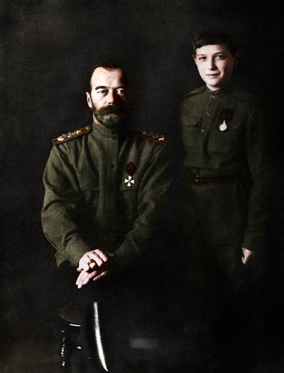 Nicholas II, tsar av Russland og hans sønn, Alexei, i militæruniform, 1915 av Unbekannt