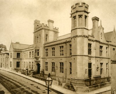 nr. 64. Oundle skole, Northants, 1923. av Unbekannt
