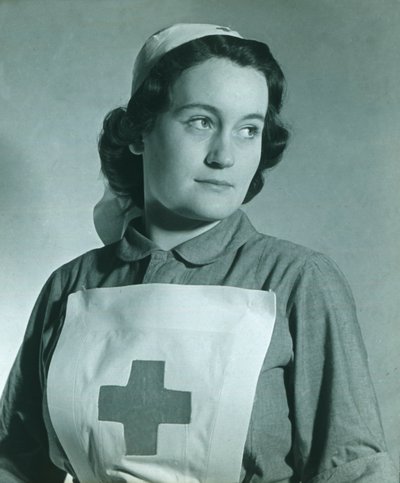 Sykepleier, ca 1940-tallet. av Unbekannt