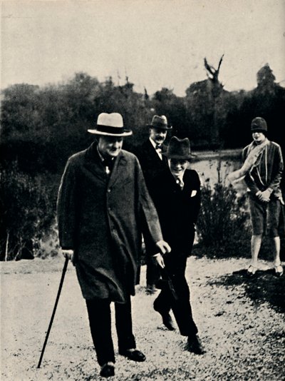 På ferie med sønnen sin i Italia, 1920-tallet, 1945. av Unbekannt