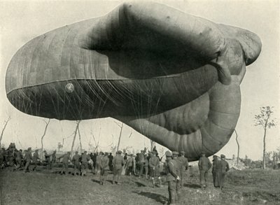 En av våre observasjonsballonger, 1919. av Unbekannt
