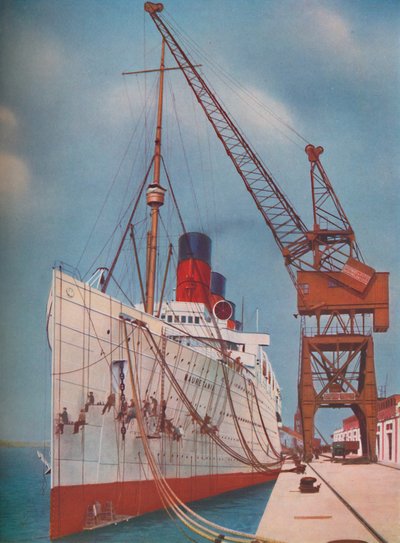 En av de mest populære transatlantiske rutebåtene, Mauretania ved Southampton, 1937 av Unbekannt