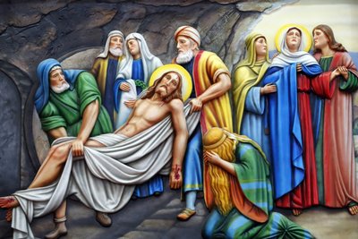 Vår Frue av Fatima kirke. Korsveien. Stasjon 14. Jesus legges i graven. Ho Chi Minh-byen. Vietnam av Unbekannt