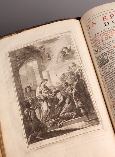 Menighetsmuseum. Missal på latin. Graveringer fra Joachim Ballester. Papir og lær. 18. århundre. av Unbekannt