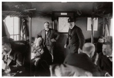 Passasjerrommet til en Zeppelin, Bodensjøen, Tyskland, c1909-1933 1933 av Unbekannt