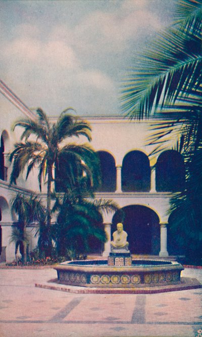 Uteplass til House of Hospitality, c1935 av Unbekannt