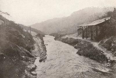 Pirahy-avledning: Se nedstrøms fra utløpet av tunnelen. 1914. av Unbekannt