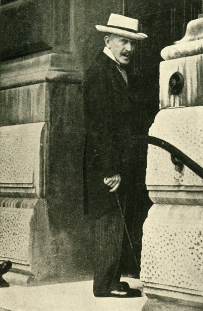 Prins Lichnowsky ved utenrikskontoret, London, 1914, c1920. av Unbekannt