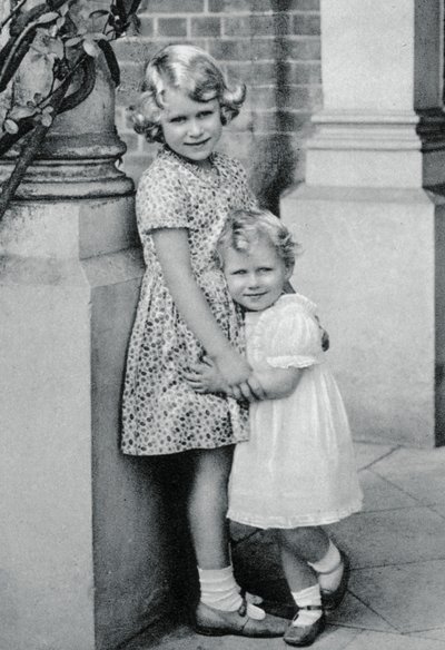 Prinsesser Elizabeth og Margaret Rose, 1932, 1937 av Unbekannt