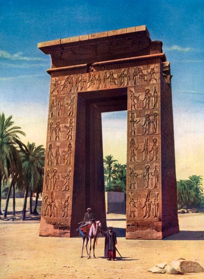 Propylon av den tredje Ptolemaios i Karnak, Egypt, 1933-1934 av Unbekannt