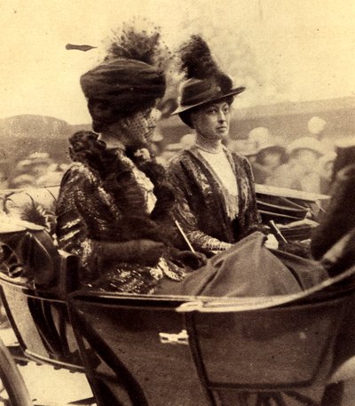 Dronning Alexandra av Danmark og prinsesse Victoria ankommer St. Pauls katedral av Unbekannt