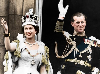 Dronning Elizabeth II og hertugen av Edinburgh på deres kroningsdag, Buckingham Palace, 1953 av Unbekannt
