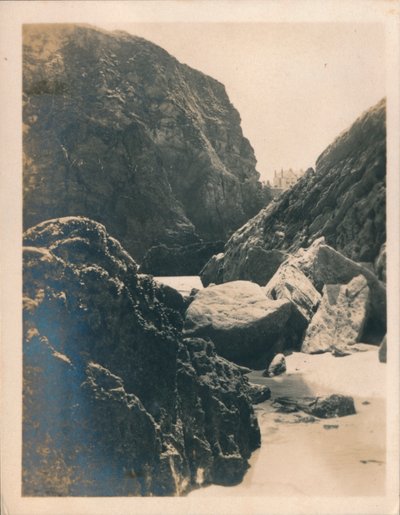 Rocks ved Newquay, 1927 av Unbekannt