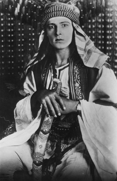 Rudolph Valentino 1895-1926 i The Sheikh, 1921 av Unbekannt