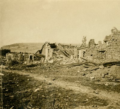 Ruinene av Les Éparges, Nord-Frankrike, c1914-c1918. av Unbekannt
