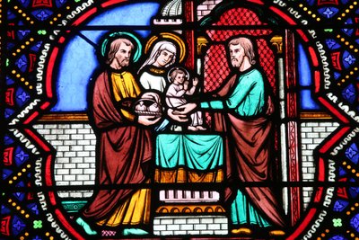Hellig hjerte kirke. Glassmaleri vindu. Presentasjonen av Jesus ved tempelet, 20160604, Moulins, Frankrike av Unbekannt