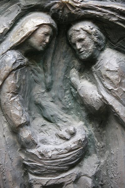 Saint-Pierre de Montmartre kirke: Notre Dame dørskulptur: Nativity, Paris, Frankrike av Unbekannt