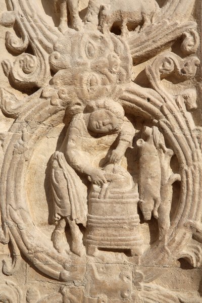 Saint Denis basilikaen. Sentral portal. Landbrukskalender, 20150919, Saint-Denis, Frankrike av Unbekannt