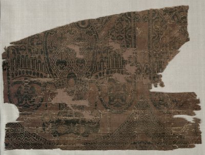 Samittiske fragmenter med dobbelthodede ørner, fra graven til Saint Bernard Calvo, 1200-1243. av Unbekannt