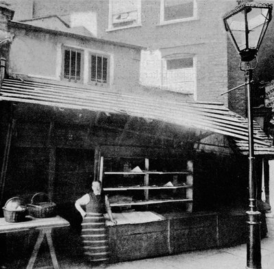 Butikk og solenergi, Clare Market, London, siden revet, 1895 1904 av Unbekannt