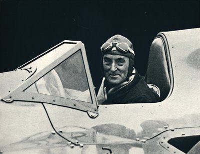 Sir Malcolm Campbell ved rattet til Bluebird, 1937 av Unbekannt