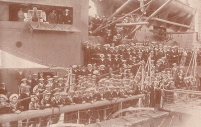 Noen av skipsselskapene til HMAS Australia, c1917 1919 av Unbekannt