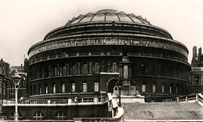 Sørinngangen til Royal Albert Hall, London, tidlig på 1900-tallet av Unbekannt