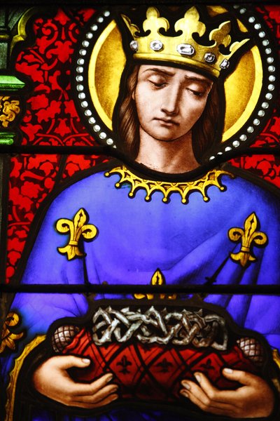 Glassmalerier i St Pauls kirke, Lyon: St. Louis bærer tornekronen, Lyon, Frankrike av Unbekannt