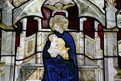 Glassmaleri på Collegiale Notre-Dame des Marais: Jomfru og barn Villefranche-sur-Saone Frankrike av Unbekannt