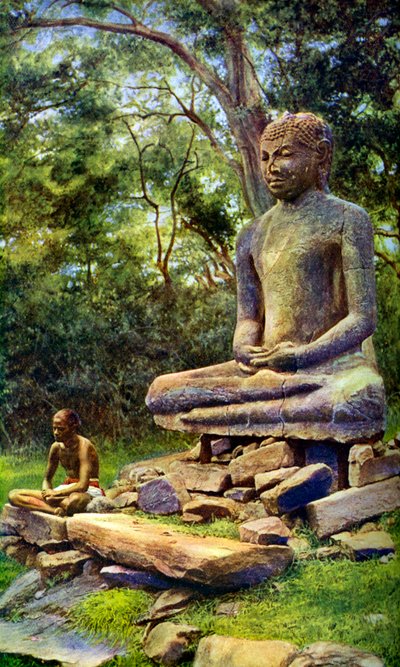 Stone Buddha, en relikvie fra Anuradhapuras fortid herlighet, Ceylon, c1924 av Unbekannt