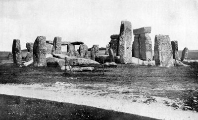 Stonehenge etter restaurering, c1920 av Unbekannt
