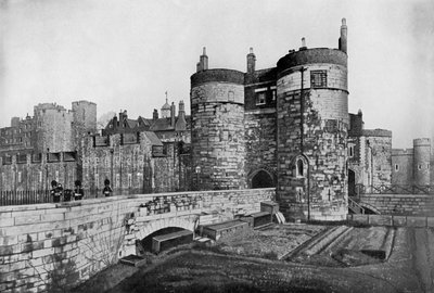 Byward Tower og den ytre avdelingen, Tower of London, 1900-tallet av Unbekannt