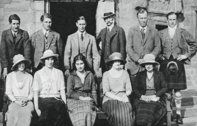 Hertugen av York med skuddfesten til jarlen av Strathmores, Skottland, 1921 av Unbekannt