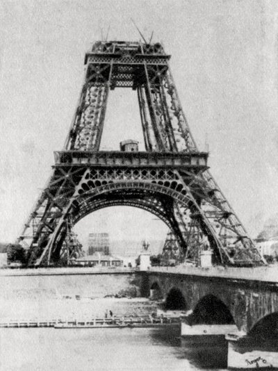 Eiffeltårnet under bygging, Paris, c1888 av Unbekannt