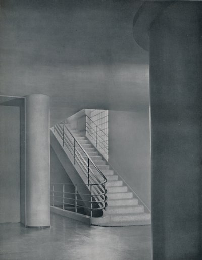 Inngangshallen og trappen, 1942 av Unbekannt