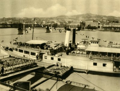 Franz Schubert-dampskipet ved elven Donau, Linz, Øvre Østerrike, c1935. av Unbekannt