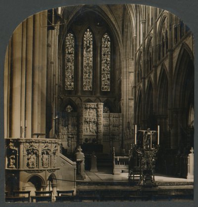 Prekestolen og koret i Truro Cathedral, Eng., c1910. av Unbekannt