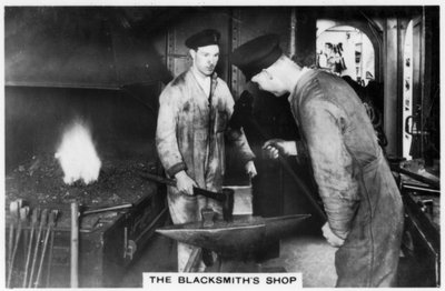 Smedene handler om bord på slagskipet HMS Nelson, 1937 av Unbekannt