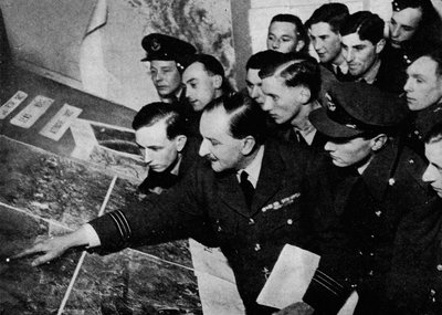 Målet i kveld er..., 1941 av Unbekannt