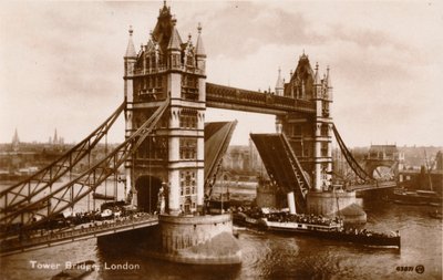 Tower Bridge, London, c1910 av Unbekannt
