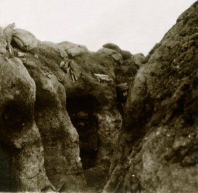 skyttergraver, c1914-c1918 av Unbekannt