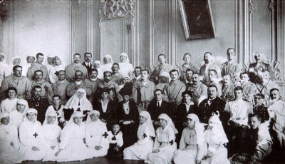 Tsarina Maria Feodorovna fra Russland besøker et sykehus i Kiev, 1915 av Unbekannt