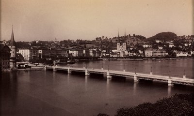 Uten tittel Bro med by i avstand, 1800-tallet. av Unbekannt
