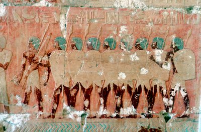 Veggmaleri av egyptiske soldater på ekspedisjonen, tempelet til dronning Hatshepsut, Luxor, c1470 f.Kr. av Unbekannt